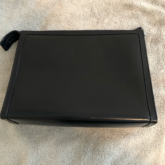 Gucci clutch - Picture 1 of 8